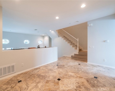 6267 Pacific Pointe Drive - Photo Thumbnail 12