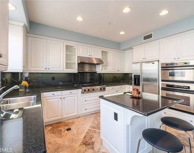 6267 Pacific Pointe Drive - Photo Thumbnail 8