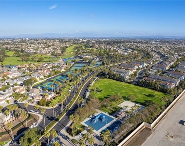 6267 Pacific Pointe Drive - Photo Thumbnail 14
