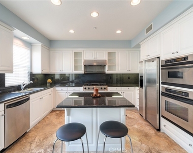 6267 Pacific Pointe Drive - Photo Thumbnail 20