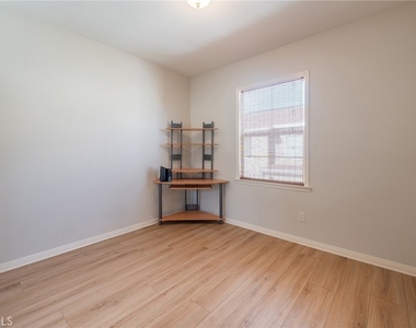 6267 Pacific Pointe Drive - Photo Thumbnail 26