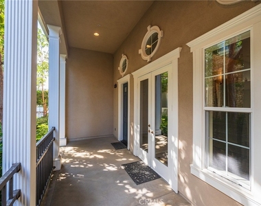 6267 Pacific Pointe Drive - Photo Thumbnail 4