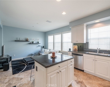 6267 Pacific Pointe Drive - Photo Thumbnail 18