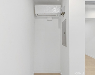 3926 Acacia Street - Photo Thumbnail 15