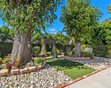 3926 Acacia Street - Photo Thumbnail 27