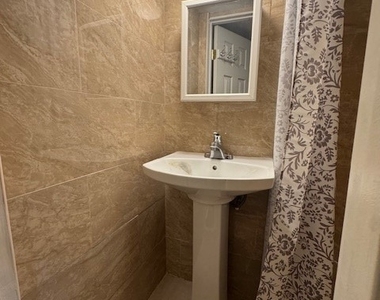 652 Arbula - Photo Thumbnail 18
