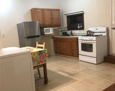652 Arbula - Photo Thumbnail 9