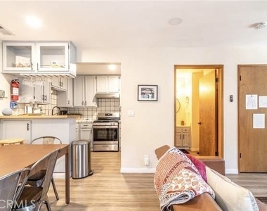 27981 Rainbow Drive - Photo Thumbnail 4