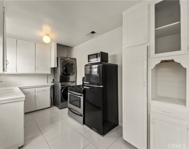 425 Venice - Photo Thumbnail 5