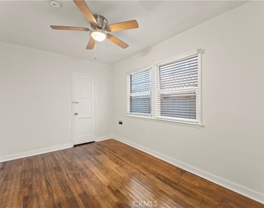 425 Venice - Photo Thumbnail 9