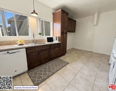 2611 W Orchard Avenue - Photo Thumbnail 7