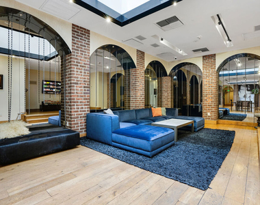 460 S Spring Street - Photo Thumbnail 33
