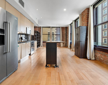460 S Spring Street - Photo Thumbnail 8