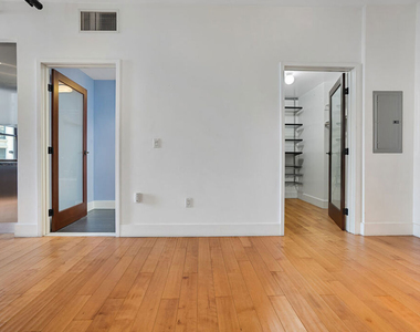460 S Spring Street - Photo Thumbnail 17