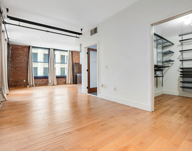 460 S Spring Street - Photo Thumbnail 20