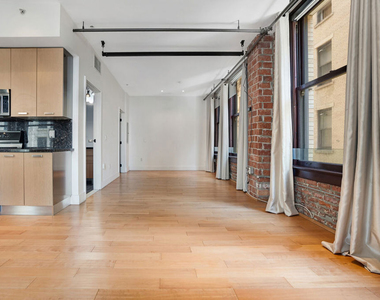 460 S Spring Street - Photo Thumbnail 22
