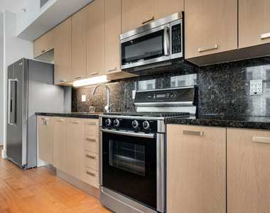 460 S Spring Street - Photo Thumbnail 11
