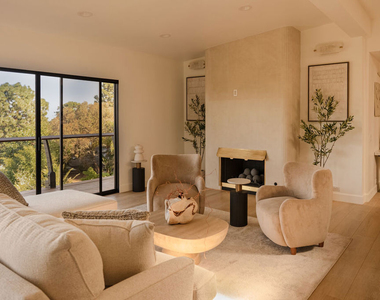 7802 Torreyson Drive - Photo Thumbnail 7
