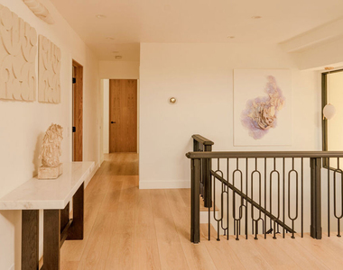 7802 Torreyson Drive - Photo Thumbnail 12