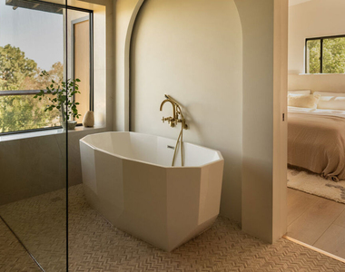 7802 Torreyson Drive - Photo Thumbnail 18