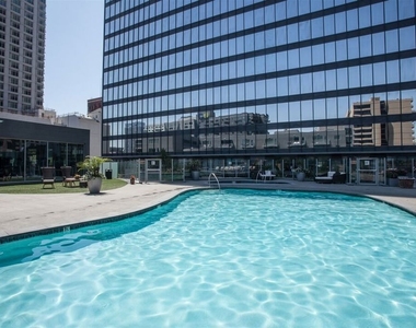 901 S Flower Street - Photo Thumbnail 21