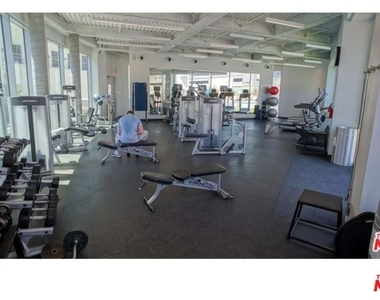 901 S Flower Street - Photo Thumbnail 27