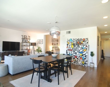 901 S Flower Street - Photo Thumbnail 1
