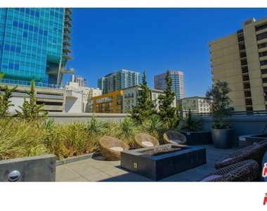901 S Flower Street - Photo Thumbnail 26