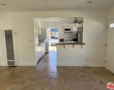 13636 Cerise Avenue - Photo Thumbnail 12