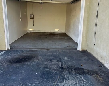 13636 Cerise Avenue - Photo Thumbnail 15