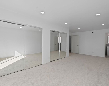 122 Buccaneer Street - Photo Thumbnail 16