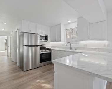 122 Buccaneer Street - Photo Thumbnail 8