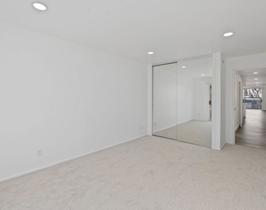 122 Buccaneer Street - Photo Thumbnail 12