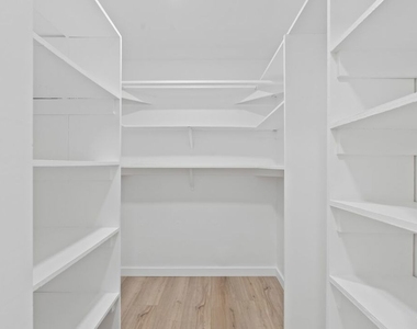 122 Buccaneer Street - Photo Thumbnail 17