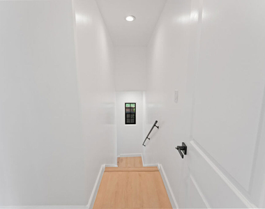 1800 E Benedict Canyon Drive - Photo Thumbnail 14