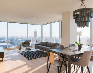 889 Francisco Street - Photo Thumbnail 7
