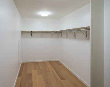 889 Francisco Street - Photo Thumbnail 18