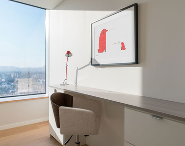 889 Francisco Street - Photo Thumbnail 6