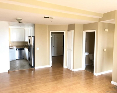 7280 Hyatt St - Photo Thumbnail 5