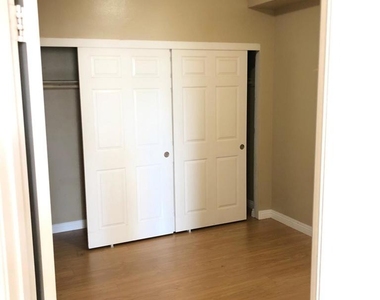 7280 Hyatt St - Photo Thumbnail 3