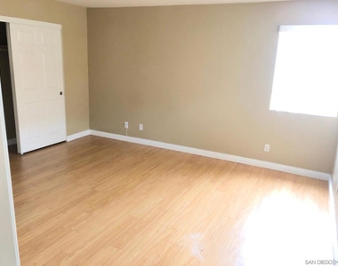 7280 Hyatt St - Photo Thumbnail 11