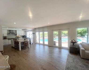 3328 Casino Drive - Photo Thumbnail 15