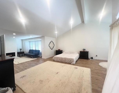 3328 Casino Drive - Photo Thumbnail 19