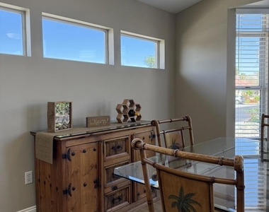 37358 Westridge Avenue - Photo Thumbnail 12