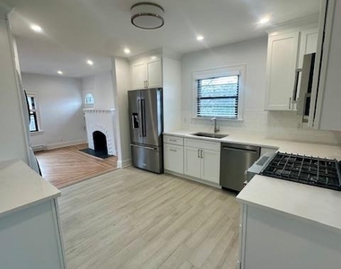 361 E Olive Street - Photo Thumbnail 2