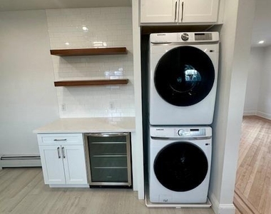 361 E Olive Street - Photo Thumbnail 5