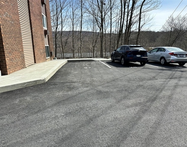 20 Peddler Hill - Photo Thumbnail 4