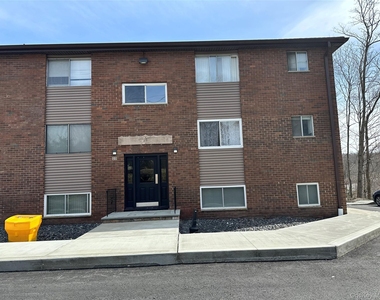 20 Peddler Hill - Photo Thumbnail 2