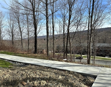 20 Peddler Hill - Photo Thumbnail 6