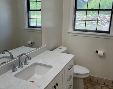 121 E Hook Cross Road - Photo Thumbnail 13